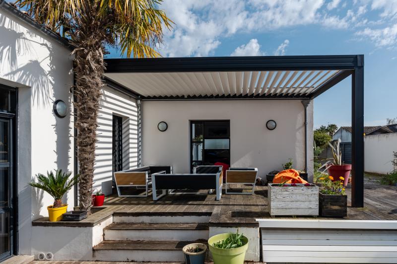 Protection solaire efficace, nos conseils pour am&eacute;nager vos espaces ext&eacute;rieurs