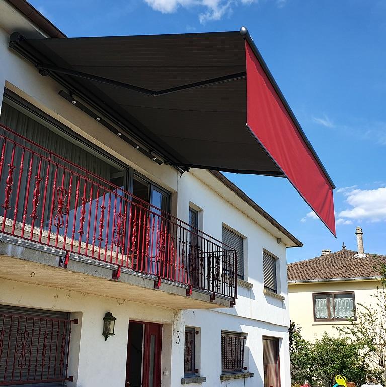 Avantages et inconvénients des parasols et stores bannes à Dudelange, Bettembourg et Esch-sur Alzette